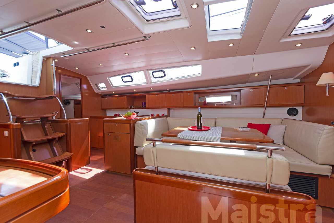 Oceanis 54 Innenansicht