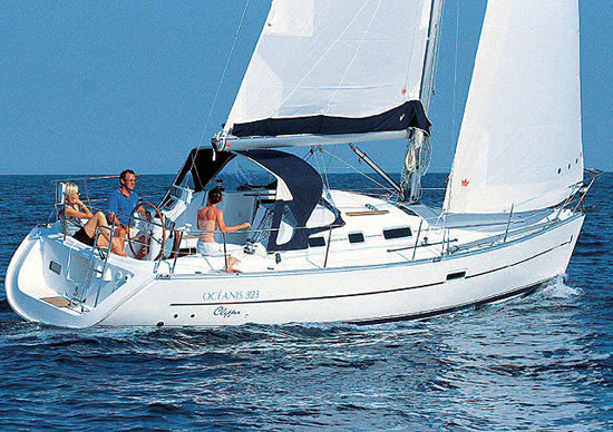 Oceanis Clipper 323 Innenansicht
