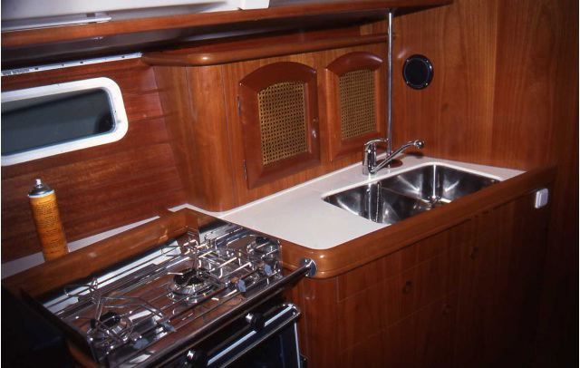 Oceanis Clipper 381 Innenansicht