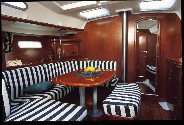 Oceanis Clipper 393 Innenansicht