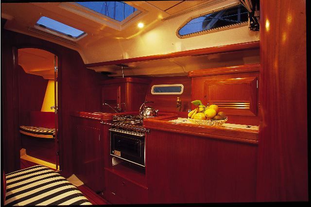 Oceanis Clipper 393 Innenansicht