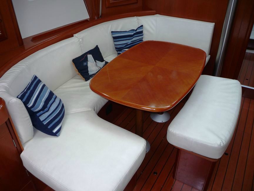 Oceanis Clipper 393 Innenansicht