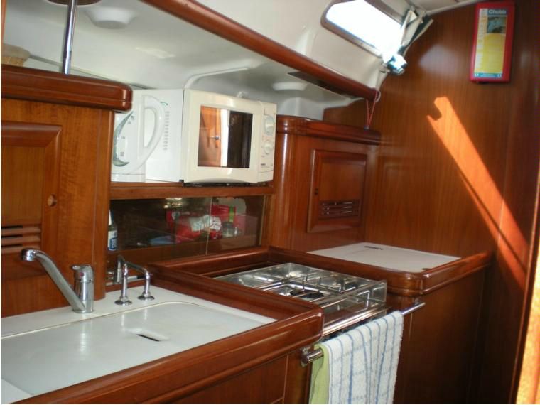 Oceanis Clipper 393 Innenansicht