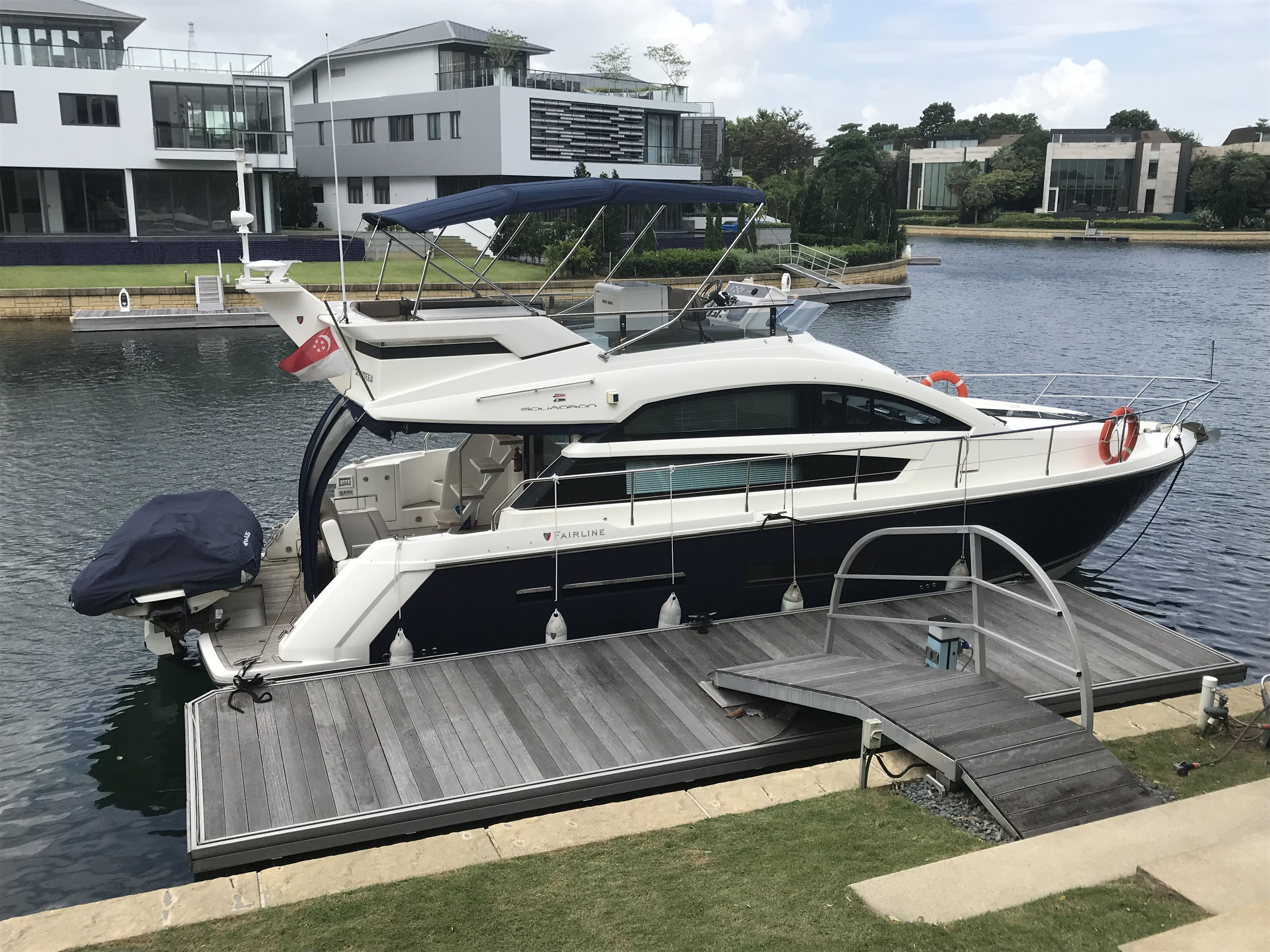 Fairline Squadron 42