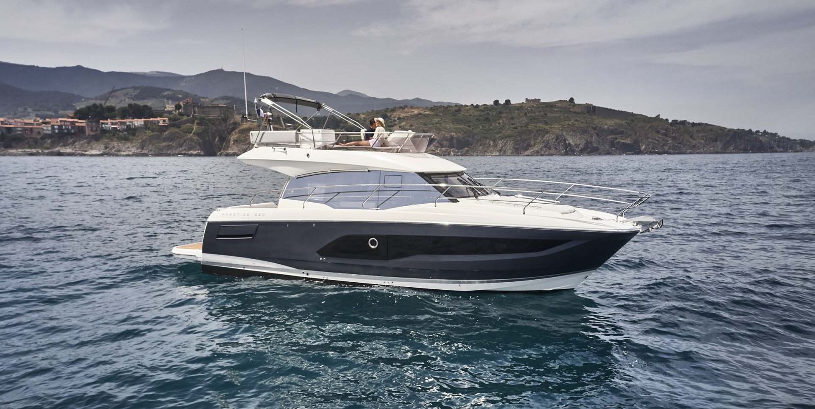 Prestige 420 Fly Top Bild