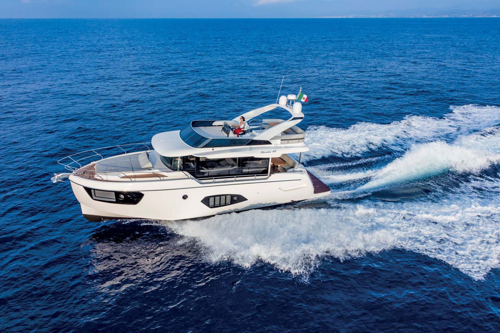 Navetta 48 (3cab/2wc)