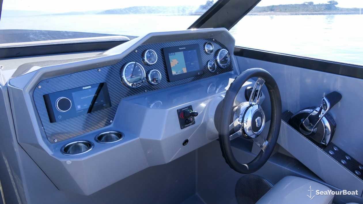 Supreme 27 p Außenansicht