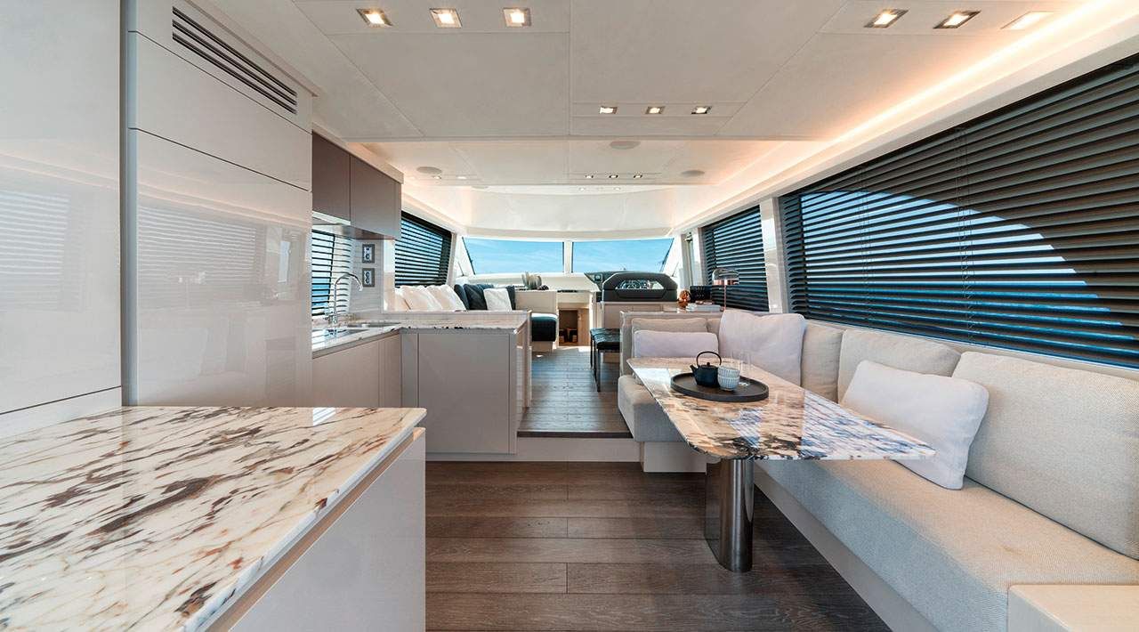 Monte Carlo Yacht 66 Innenansicht