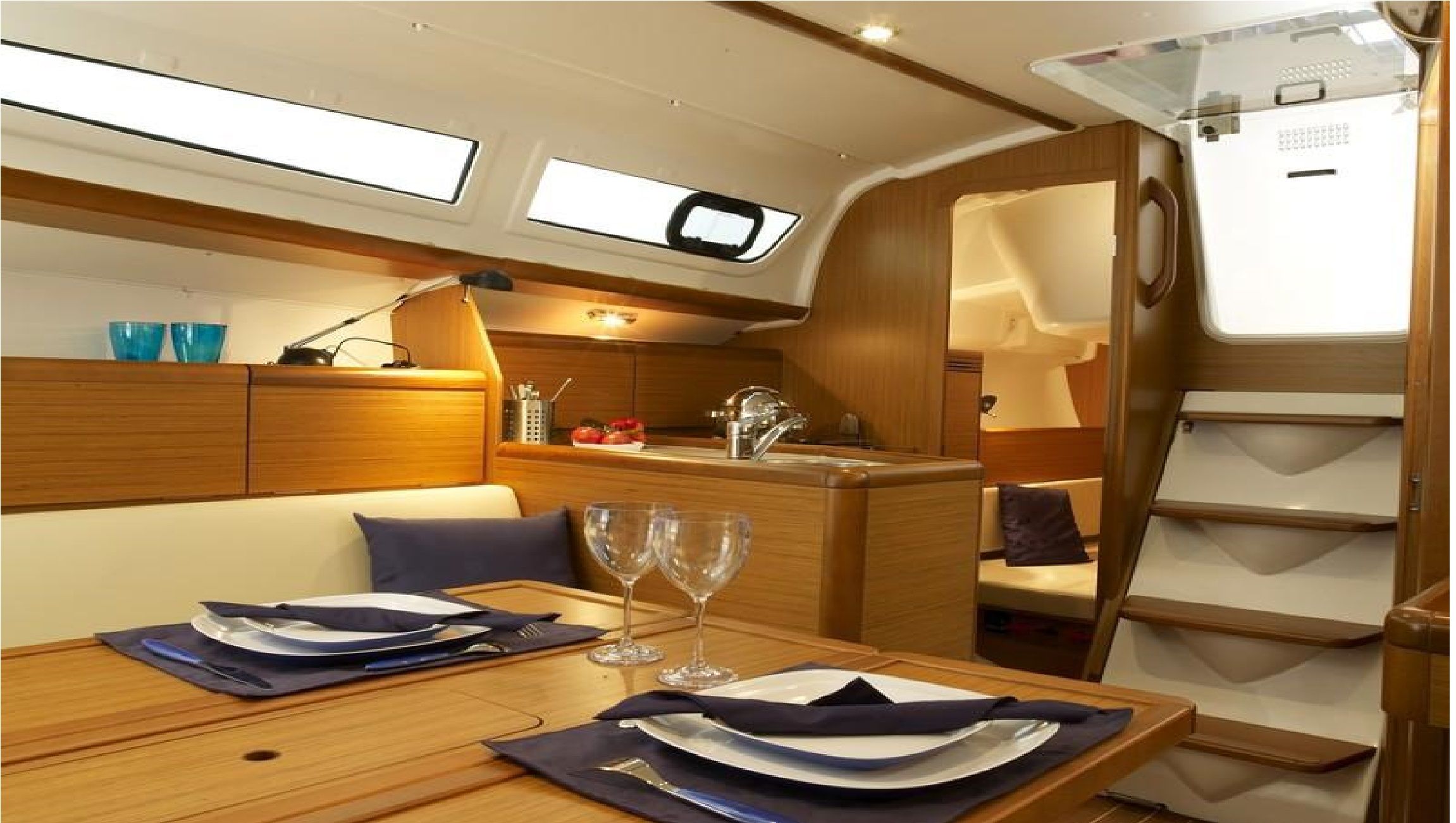 Sun Odyssey 30i Innenansicht