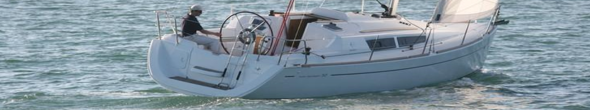 Sun Odyssey 30i Main picture for the desktop