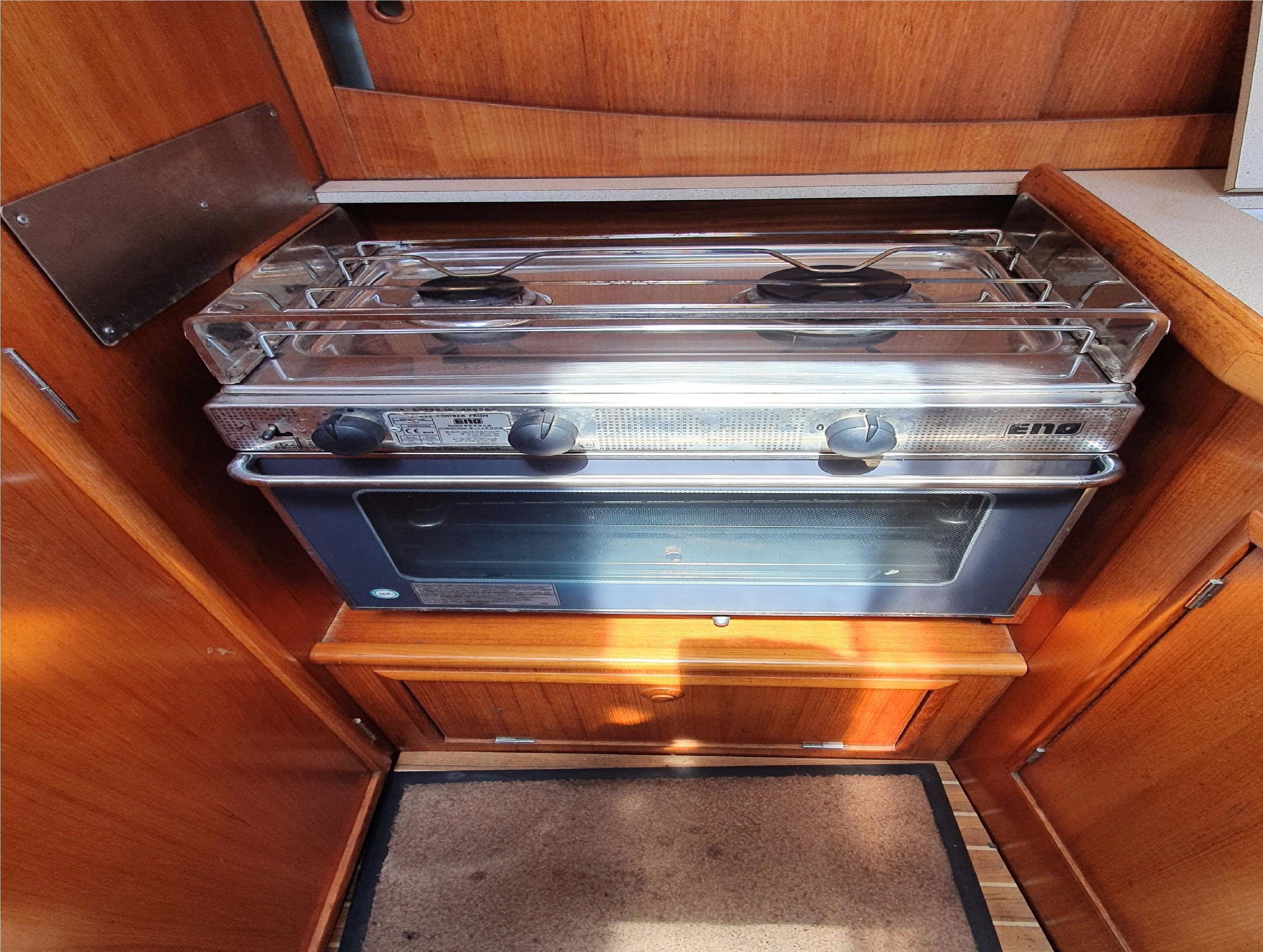 Sun Odyssey 32.2 Innenansicht