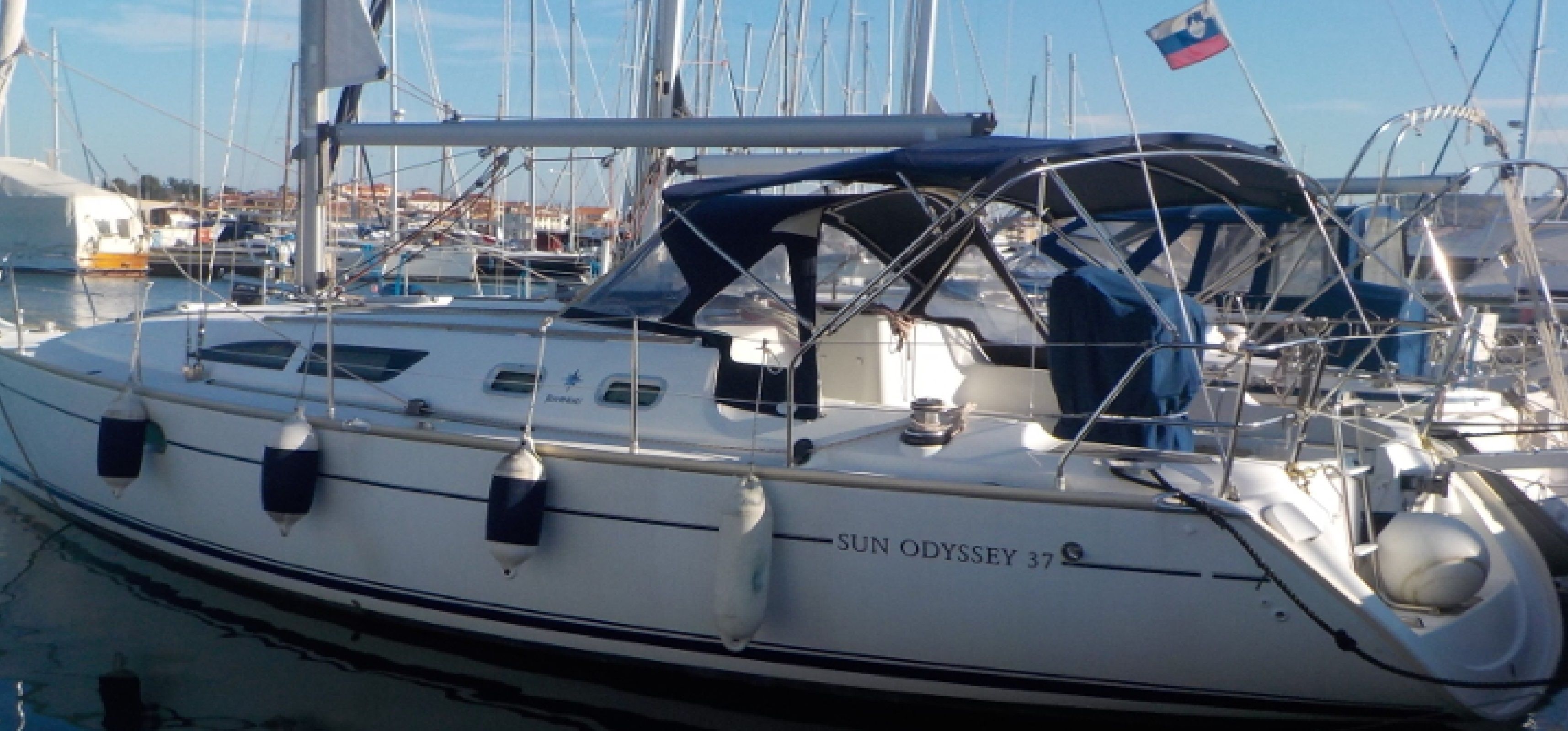 Sun Odyssey 37 Außenansicht