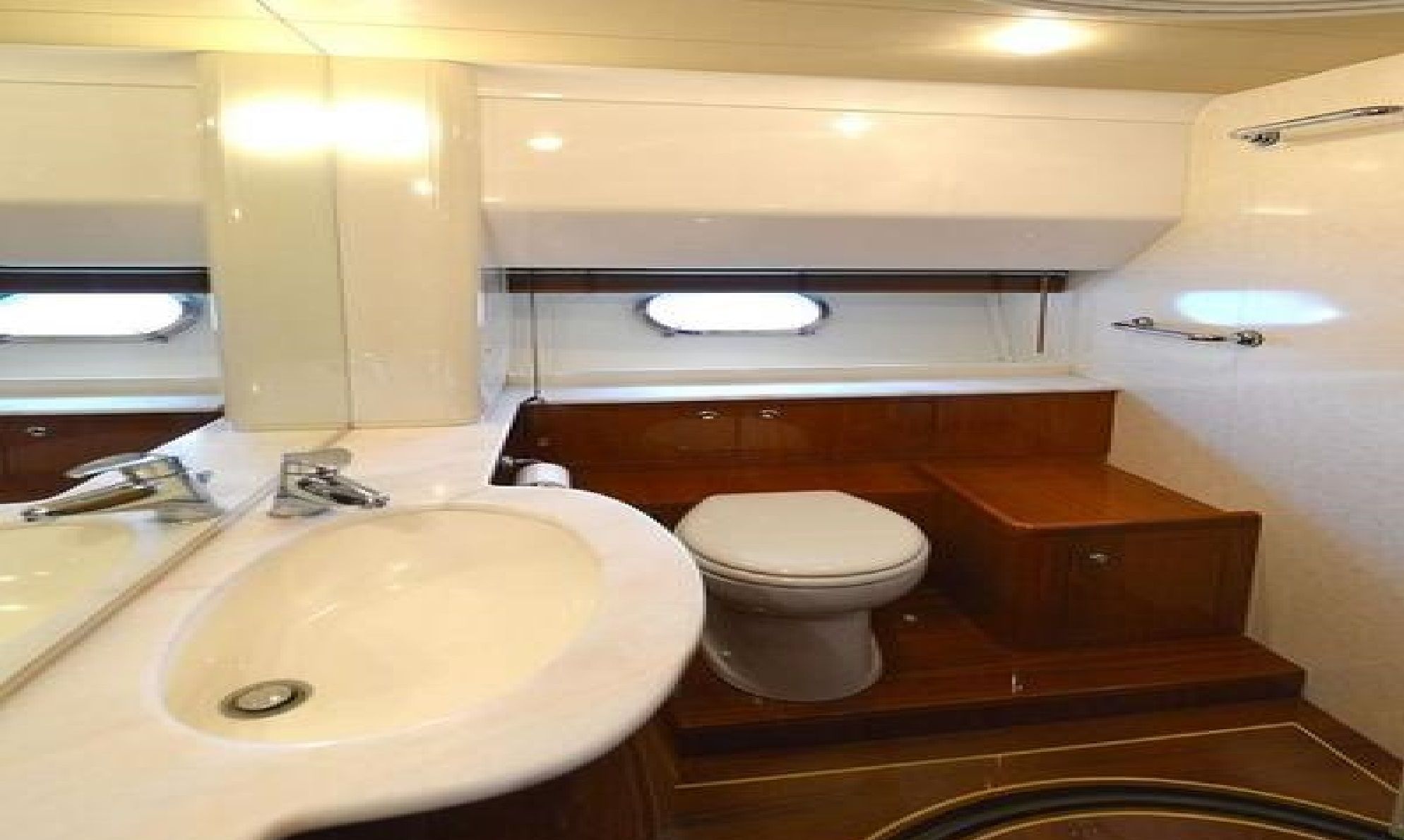 Ferretti 680 Innenansicht