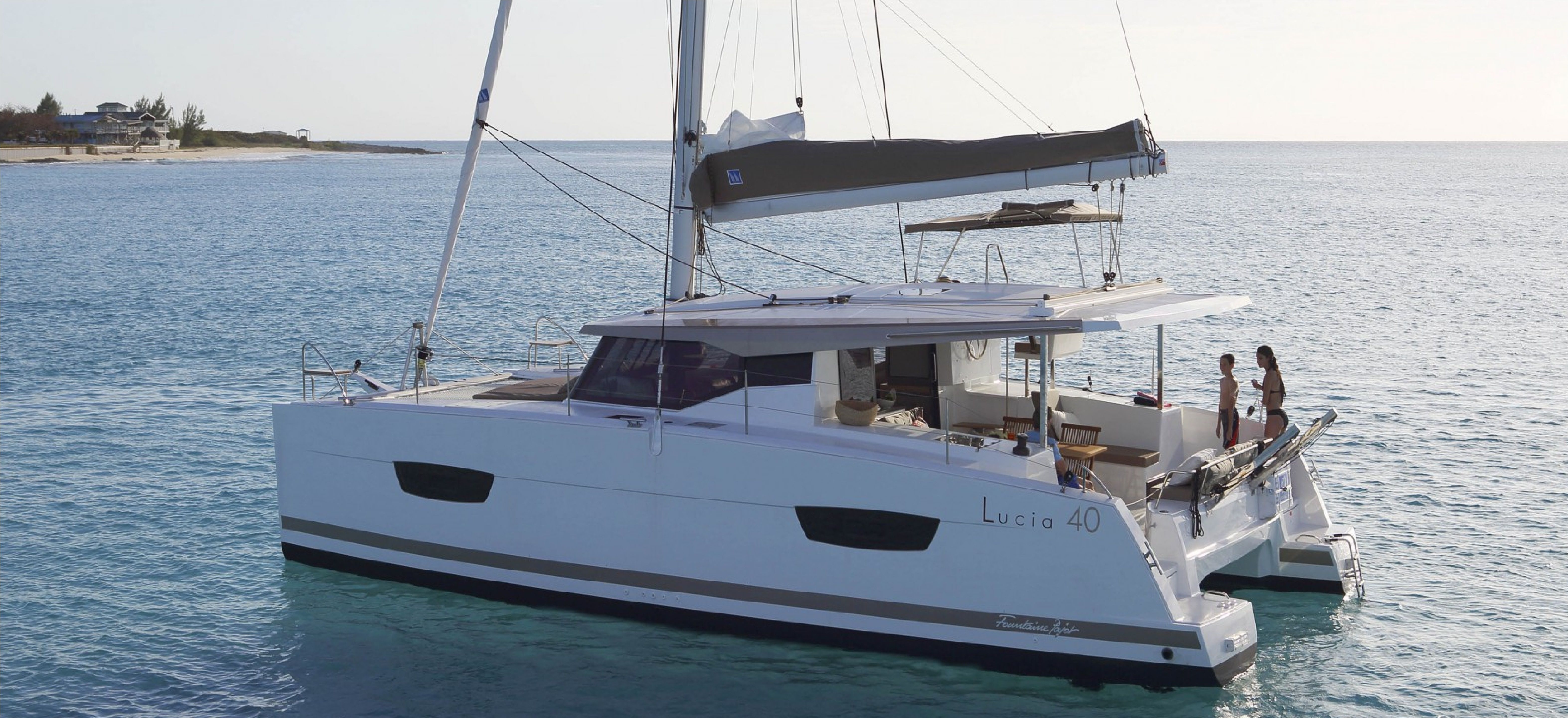 Lucia 40 (4 Kabinen, 4 B&auml;der, 2 Crewkabinen) Top Bild