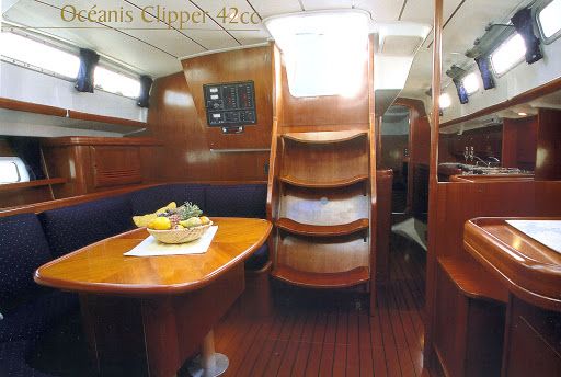 Sun Odyssey 42 CC Innenansicht