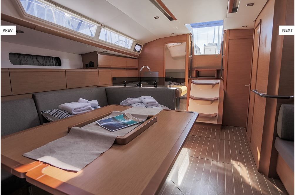 Sun Odyssey 439 Außenansicht