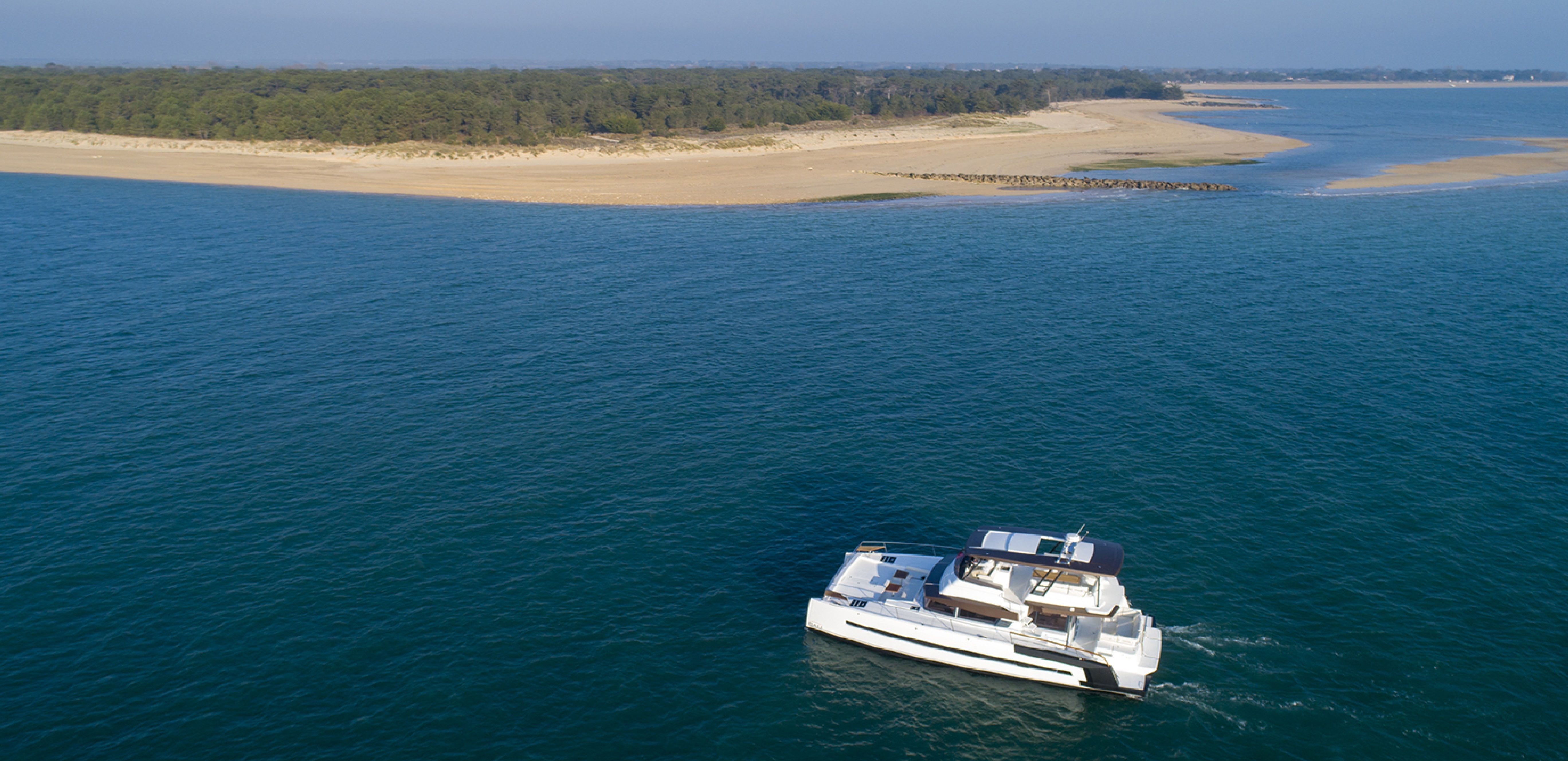 Bali Catamarans Bali 4.3 MY - 3 + 2 cab.