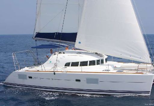 Lagoon 410 S2 (4 Kabinen, 4 B&auml;der) Top Bild