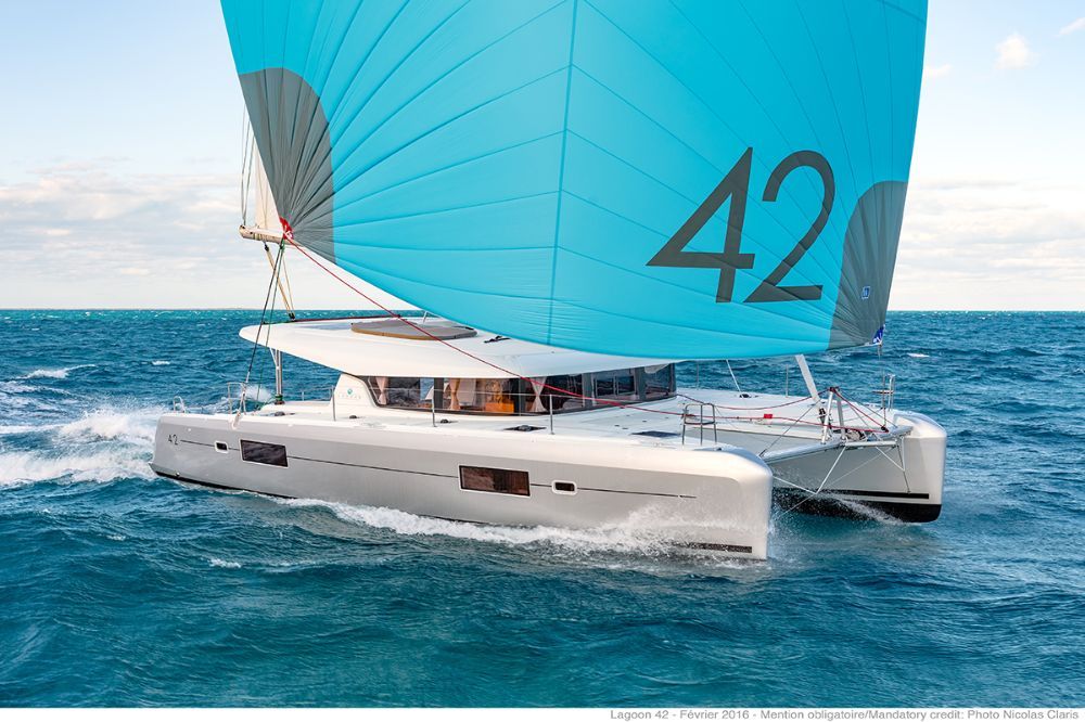 Lagoon 42 (4+2cab/4wc) Top Bild