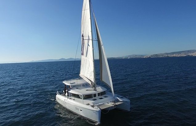 Lagoon 420 (6cab/5wc) Top Bild