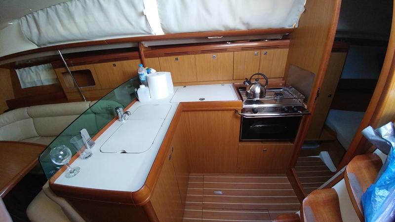 Sun Odyssey 36i Innenansicht