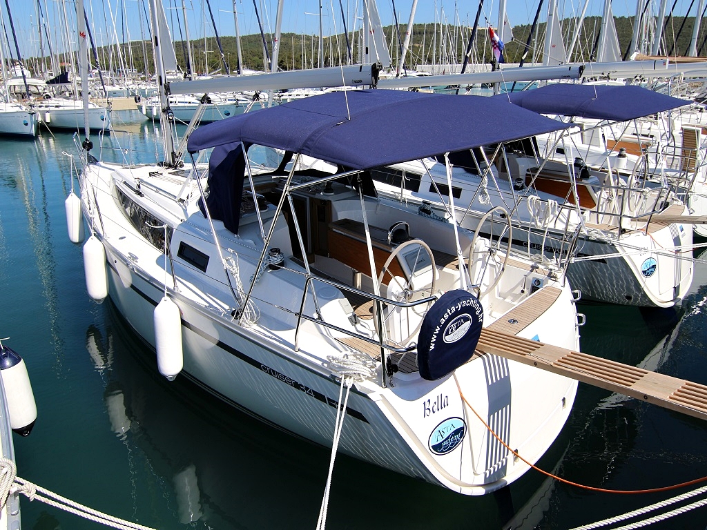 Bavaria Cruiser 34 Innenansicht