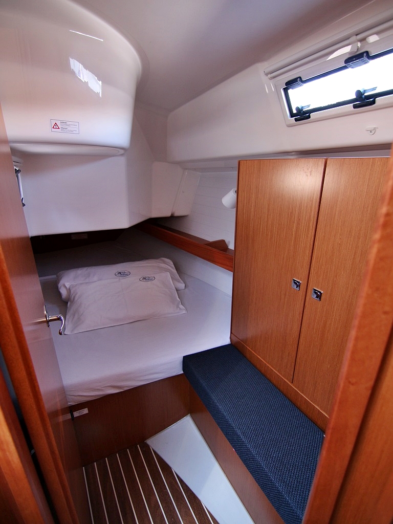 Bavaria Cruiser 34 Innenansicht