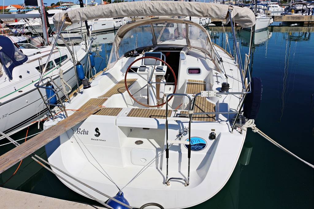 Oceanis 34 Innenansicht
