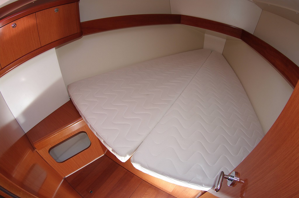 Oceanis 34 Innenansicht