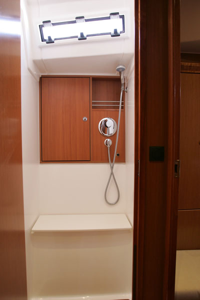 Bavaria Cruiser 45 Alma Innenansicht