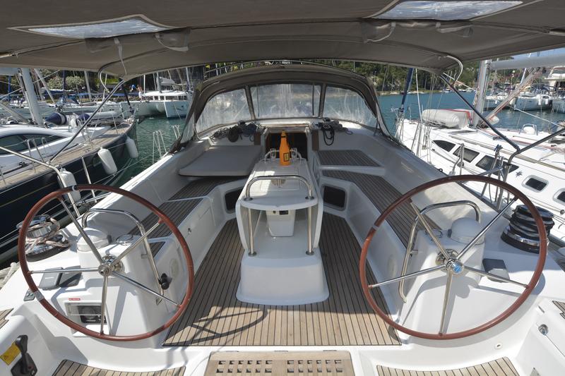 Jeanneau 53 Innenansicht