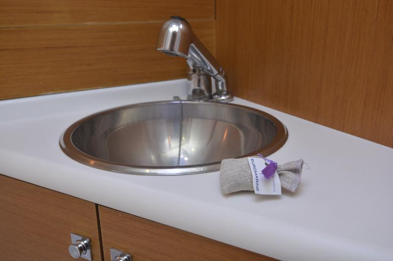 Jeanneau 53 Innenansicht