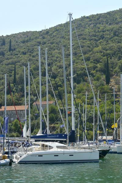 Nautitech 40 Innenansicht