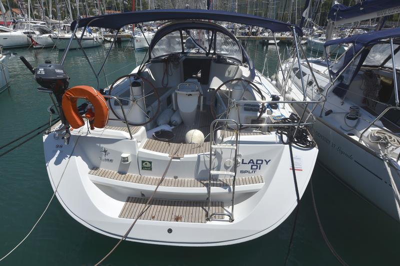 Sun Odyssey 42i Innenansicht