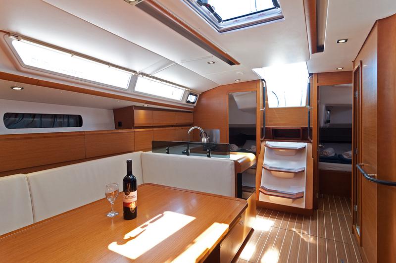 Sun Odyssey 439 Innenansicht
