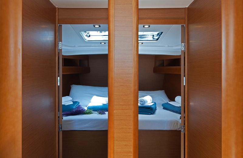 Sun Odyssey 469 Innenansicht