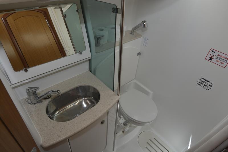 Sun Odyssey 49i Innenansicht