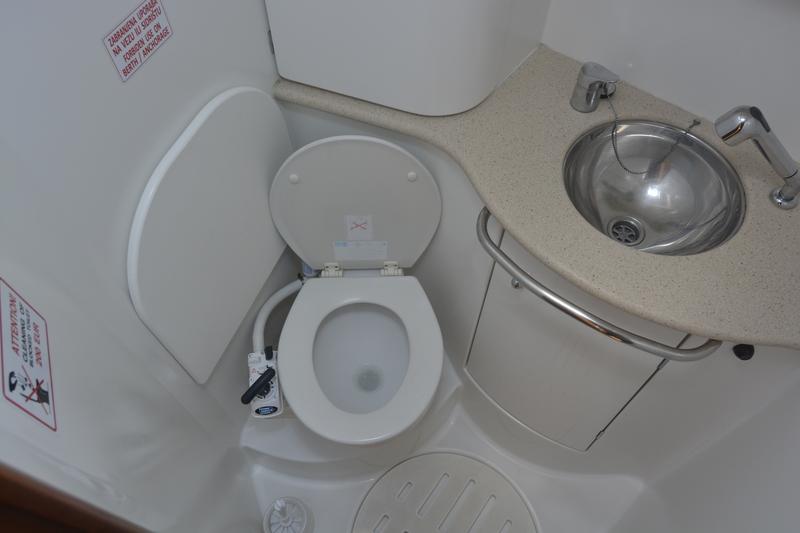 Sun Odyssey 49i Innenansicht