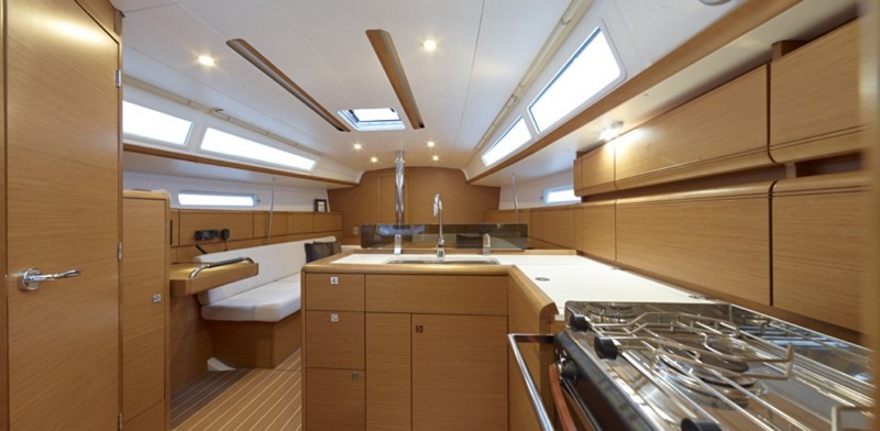 Sun Odyssey 379 Innenansicht