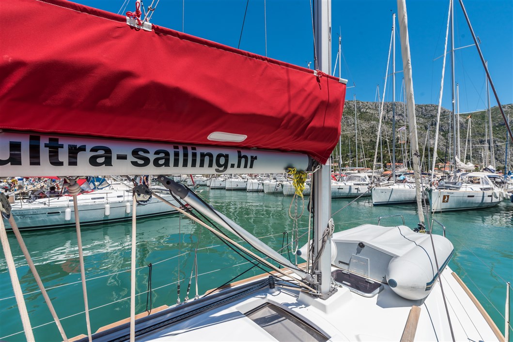 Oceanis 31 Innenansicht