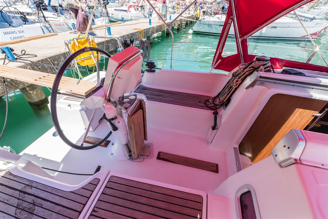 Oceanis 31 Innenansicht