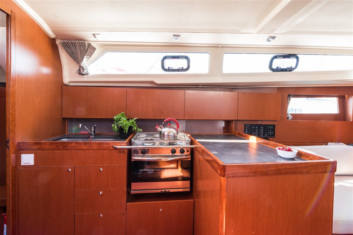 Oceanis 41.1 Innenansicht