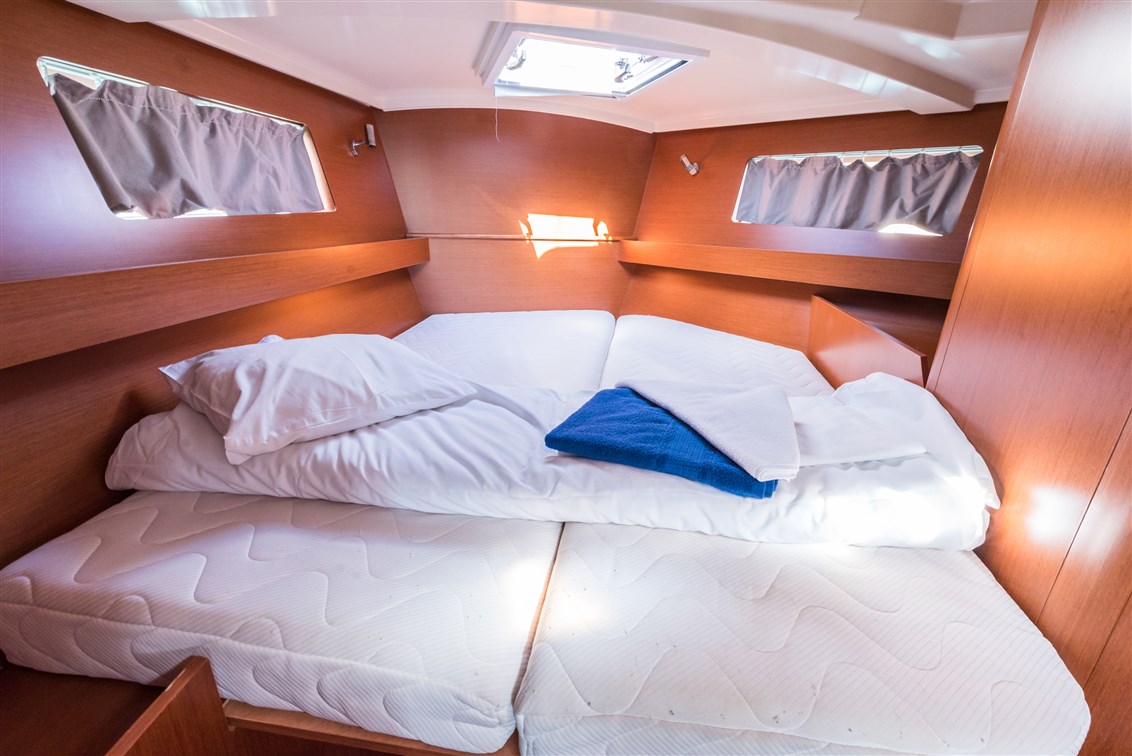 Oceanis 41.1 Innenansicht