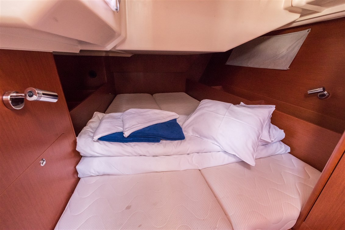 Oceanis 41.1 Innenansicht