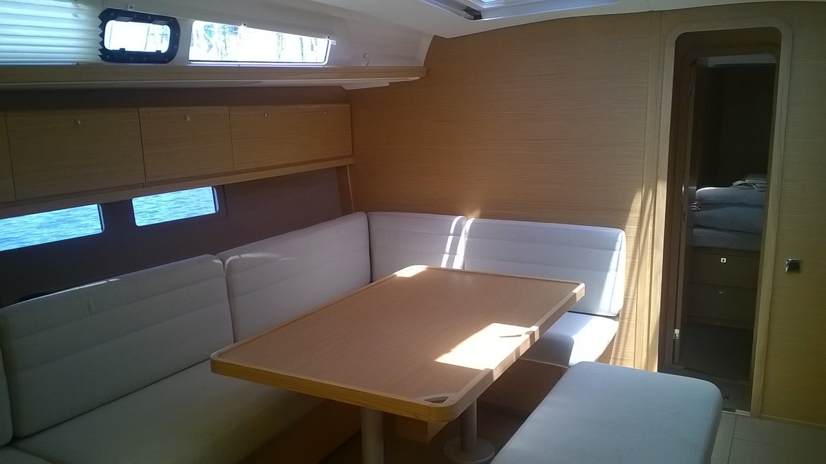 Dufour 460 Grand Large Sunny Side Innenansicht