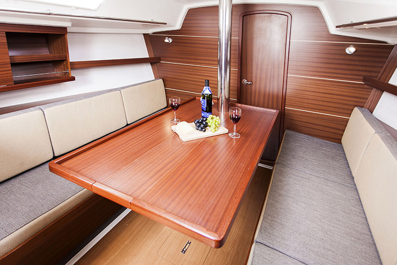 Delphia 31 Innenansicht