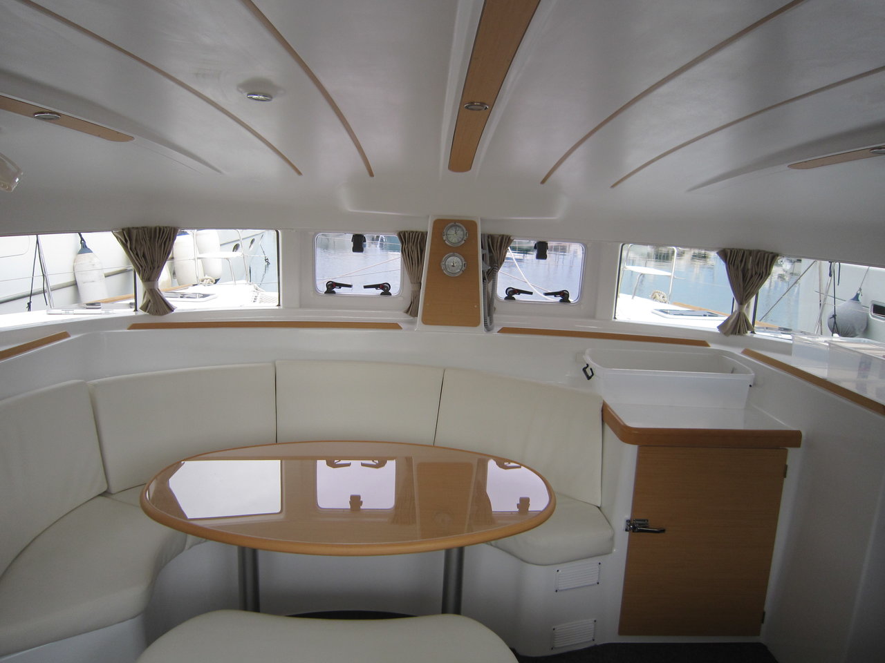 Lagoon 380 Innenansicht