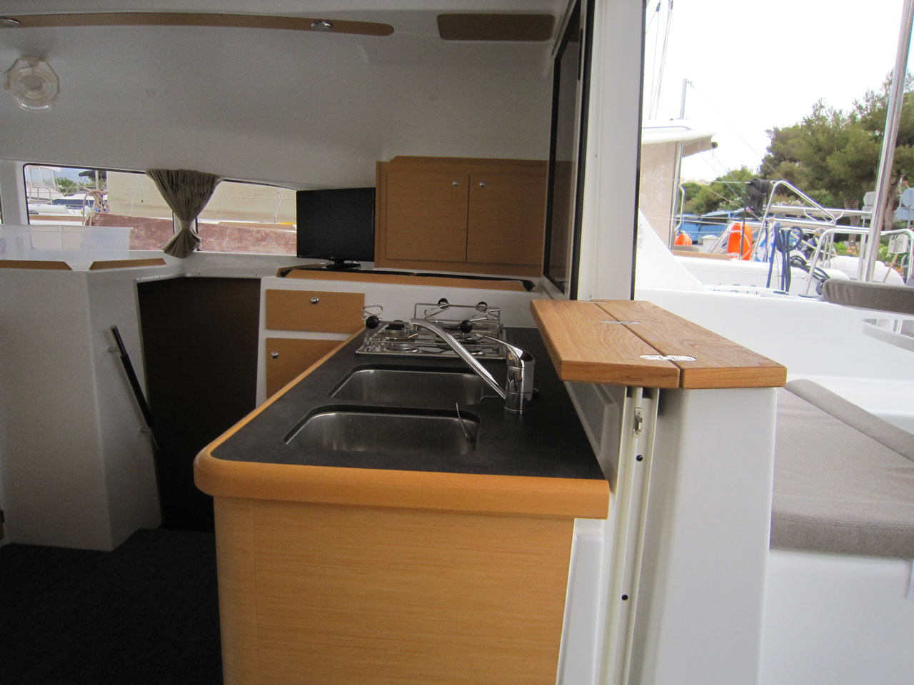 Lagoon 380 Innenansicht