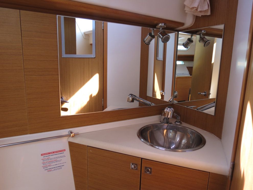 Sun Odyssey 44i Innenansicht