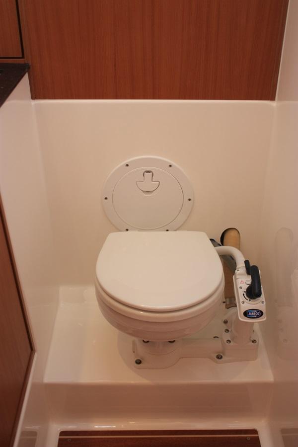 Bavaria Cruiser 45 Alma Innenansicht